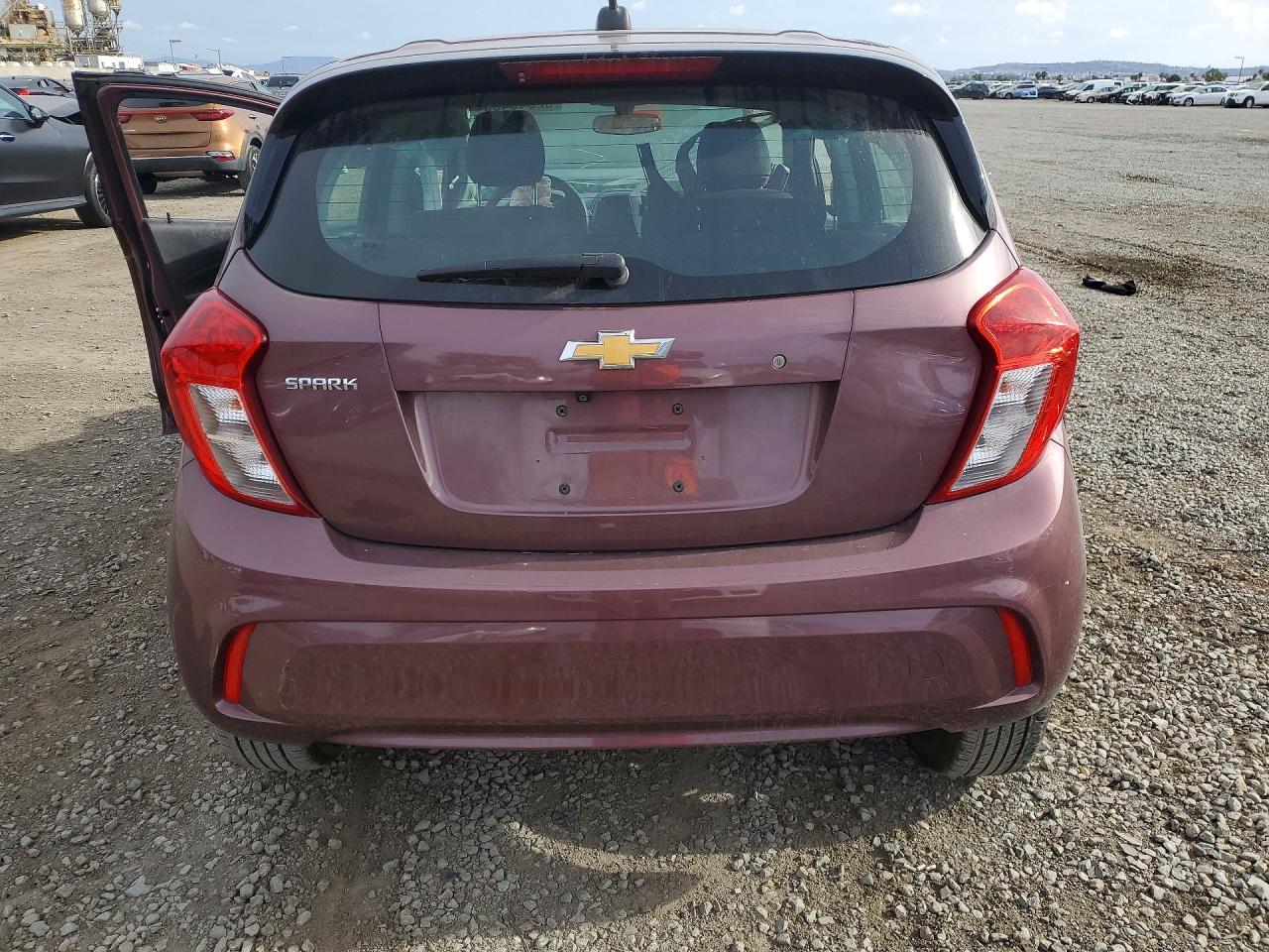 2020 Chevrolet Spark Ls - Фото 6