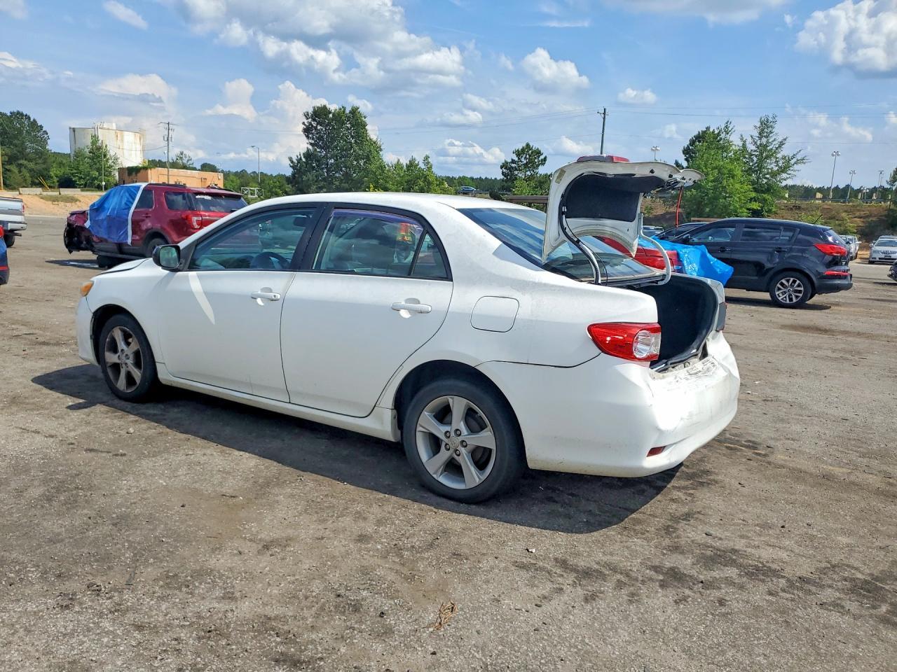 2011 Toyota Corolla Le - Фото 2