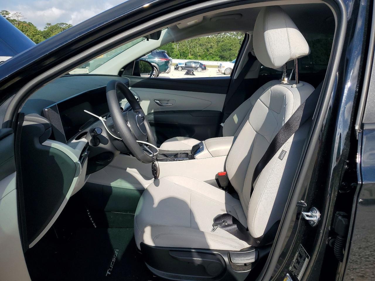 2026 Hyundai Tucson Se - Image 7