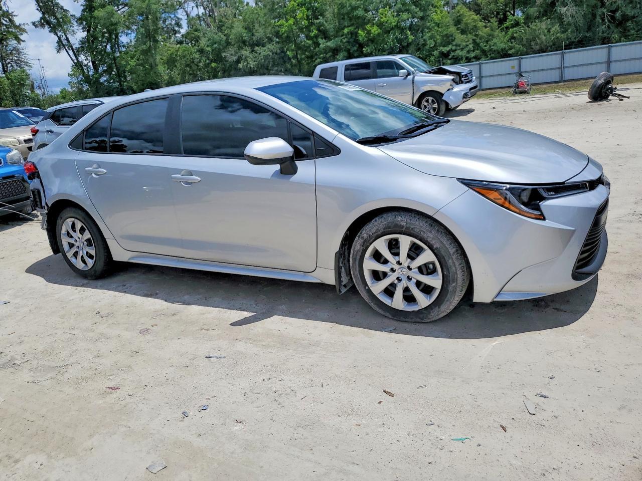 2026 Toyota Corolla Le - Фото 4