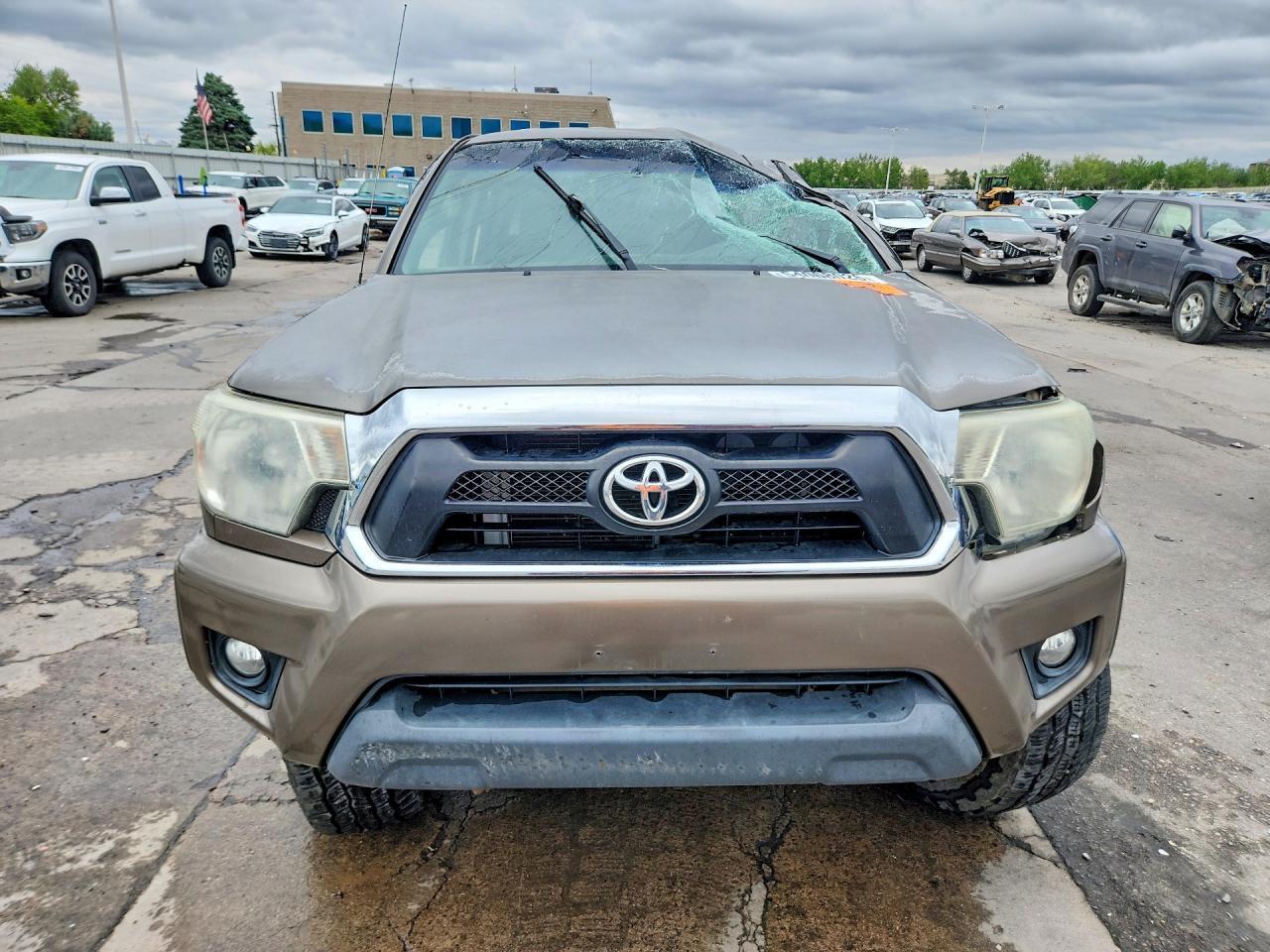 2012 Toyota Tacoma Double Cab - Image 5