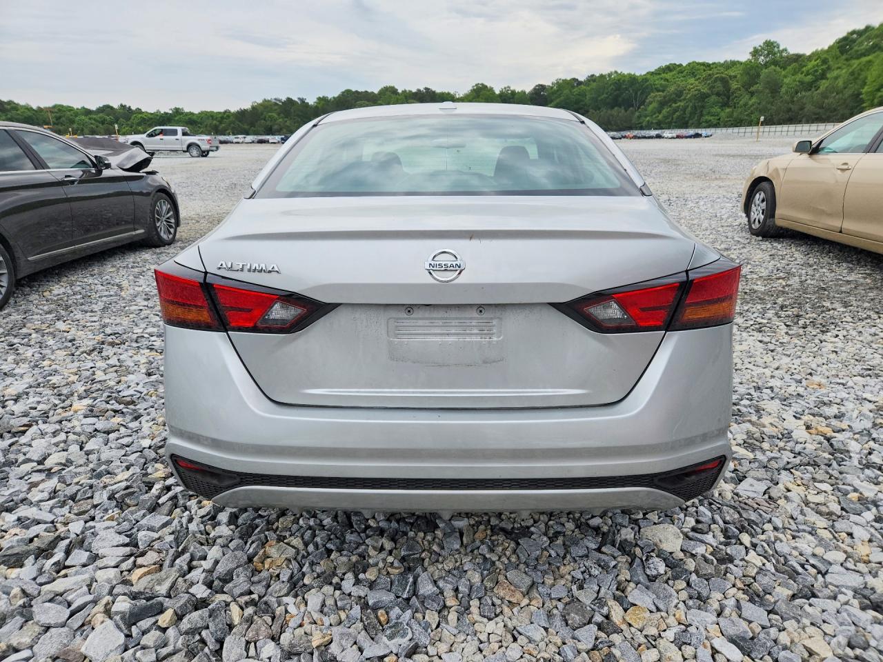 2020 Nissan Altima S - Фото 6