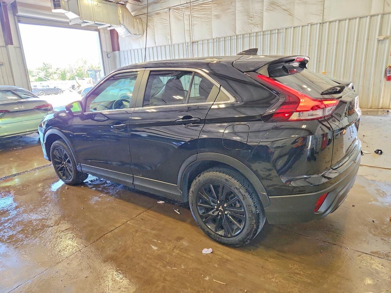 2023 Mitsubishi Eclipse Cross Le - Фото 2