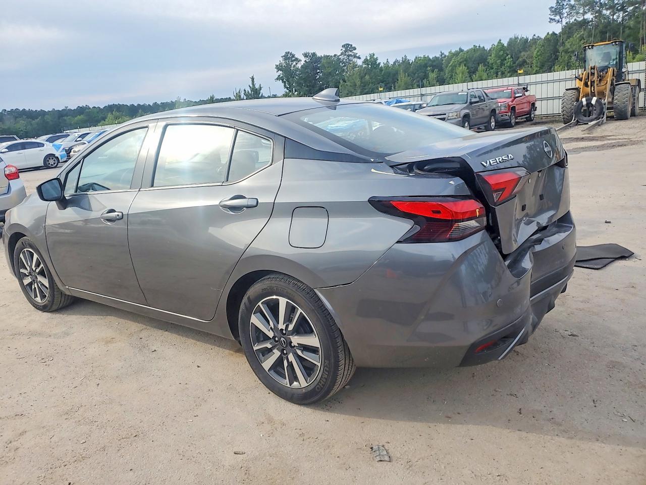2025 Nissan Versa Sv - Фото 2