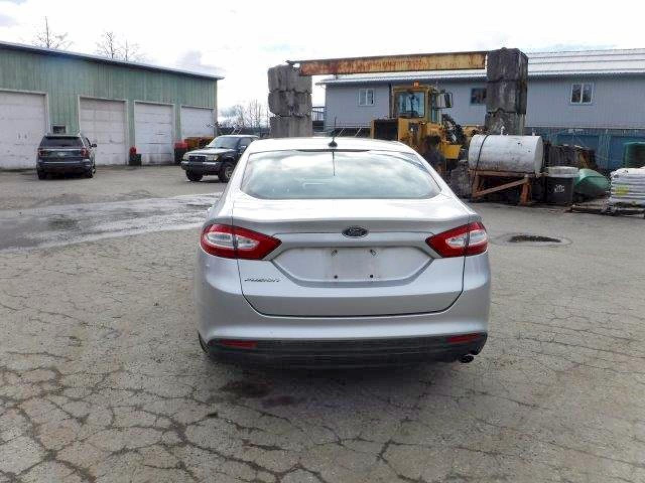 2014 Ford Fusion S - Фото 6
