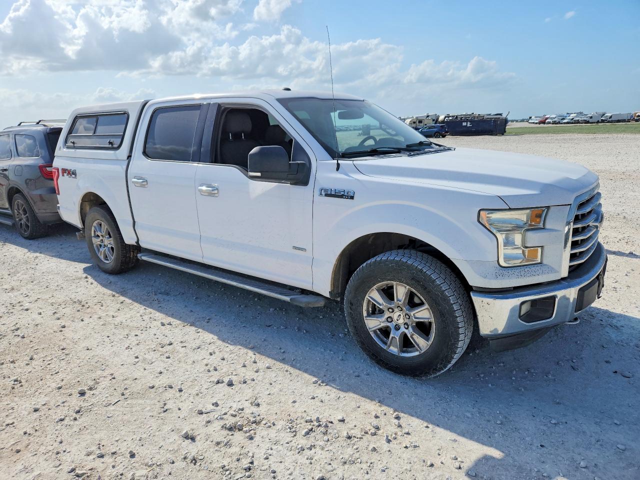 2016 Ford F150 Supercrew - Image 4