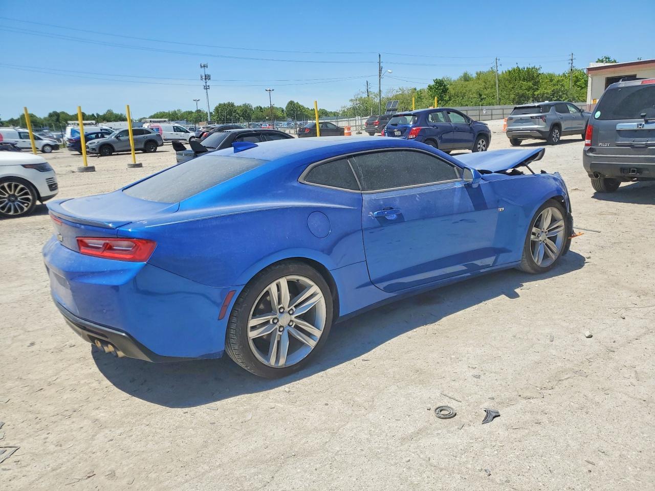 2016 Chevrolet Camaro Lt - Image 3