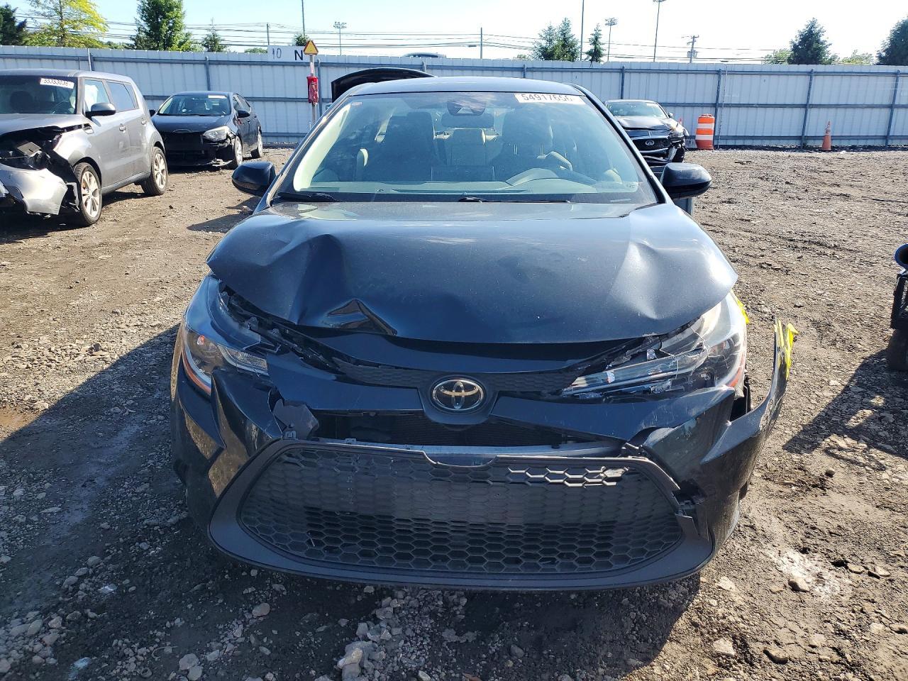 2020 Toyota Corolla Le - Image 5