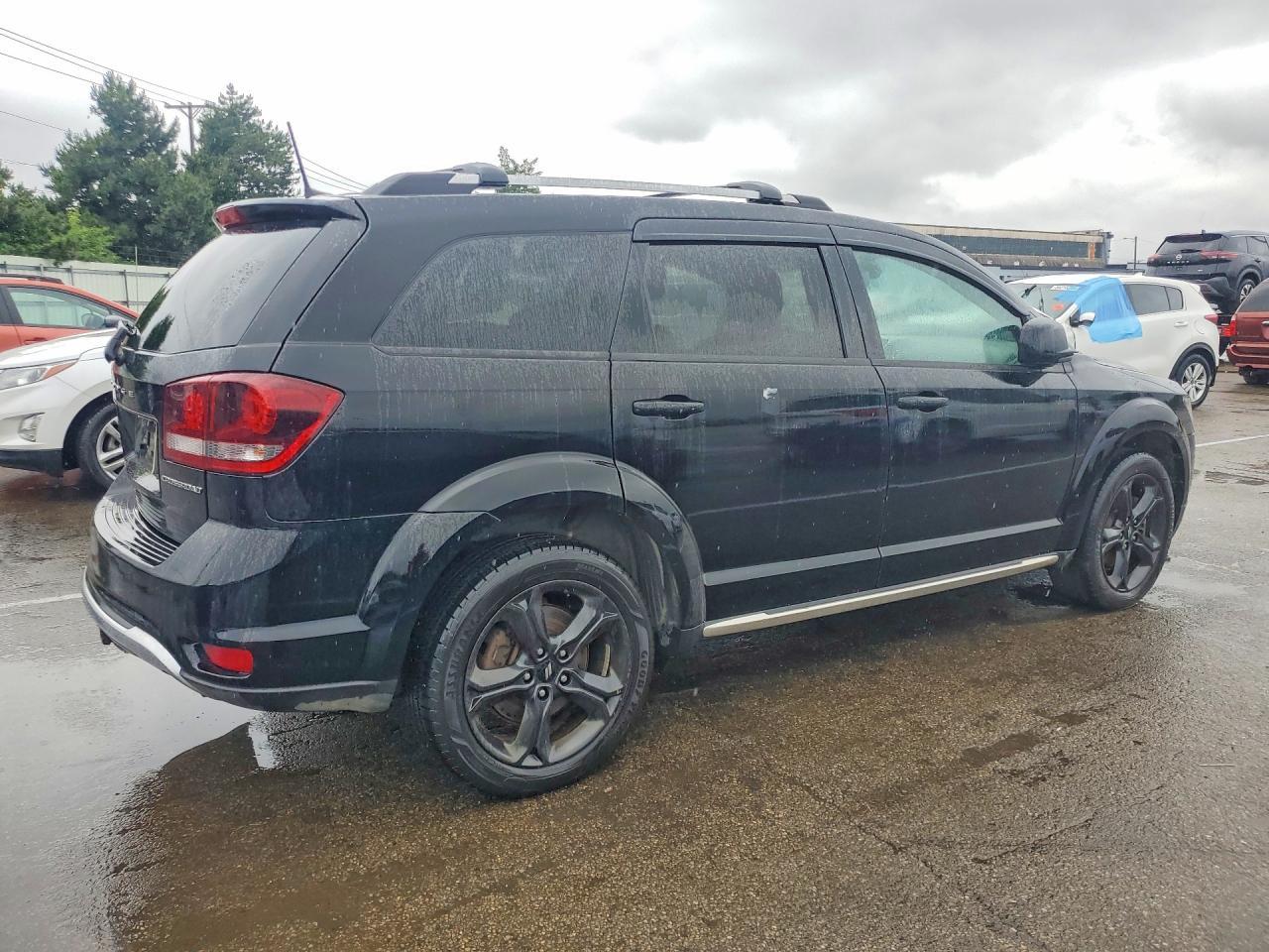 2019 Dodge Journey Crossroad - Фото 3