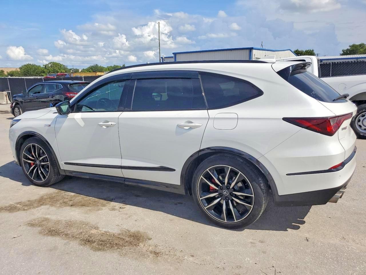 2022 Acura Mdx - Image 2