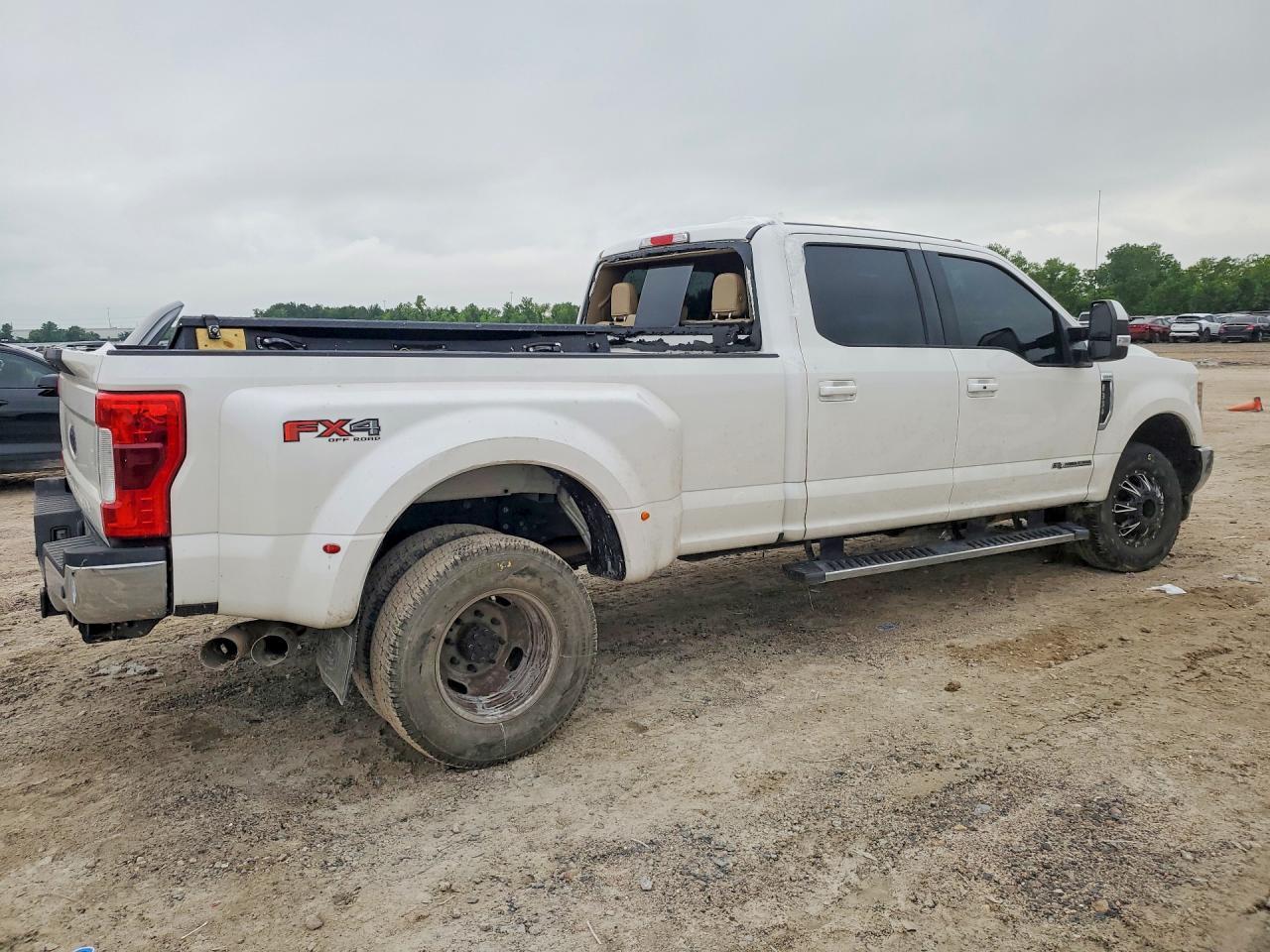 2018 Ford F350 Super Duty - Фото 3