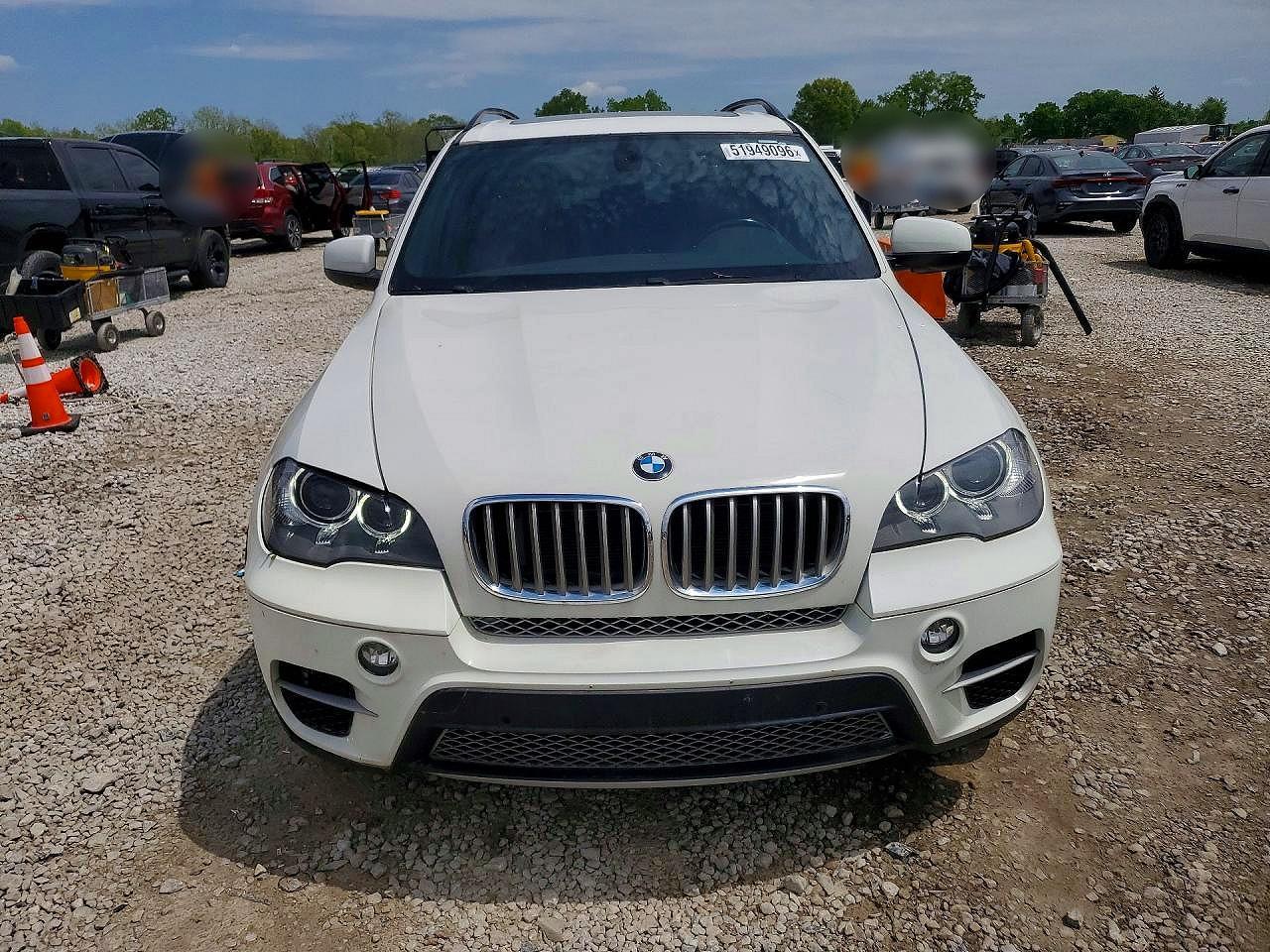 2013 BMW X5 xDrive50I - Фото 5