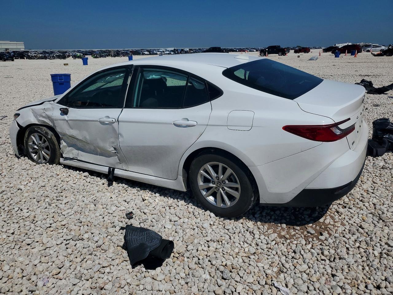 2025 Toyota Camry Le - Image 2