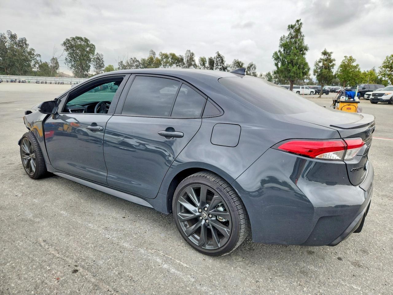 2026 Toyota Corolla Se - Фото 2