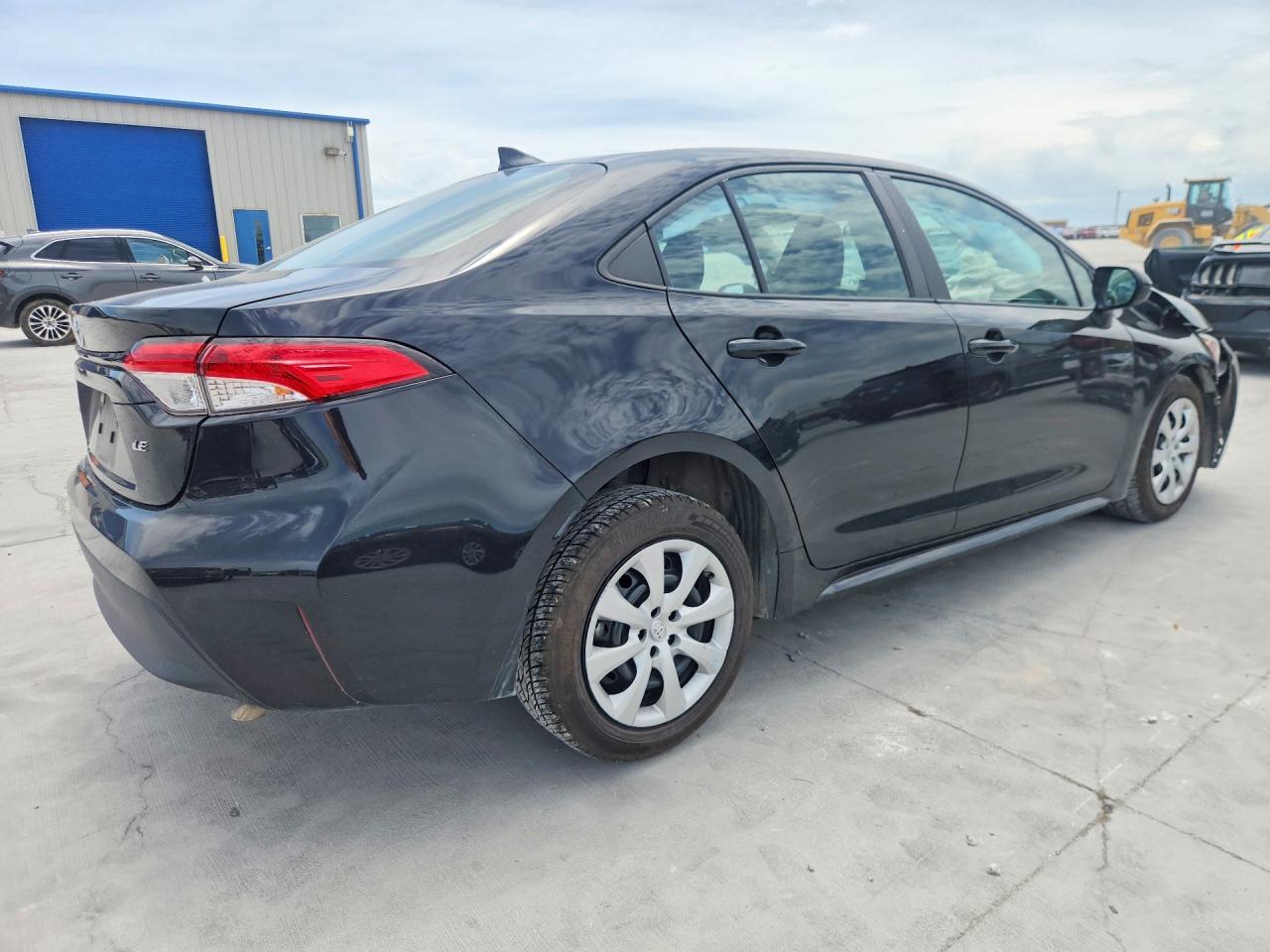 2023 Toyota Corolla Le - Image 3