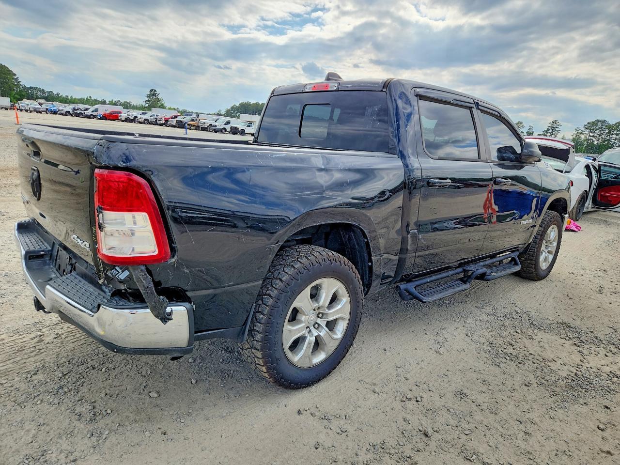 2021 Ram 1500 Big Horn - Фото 3