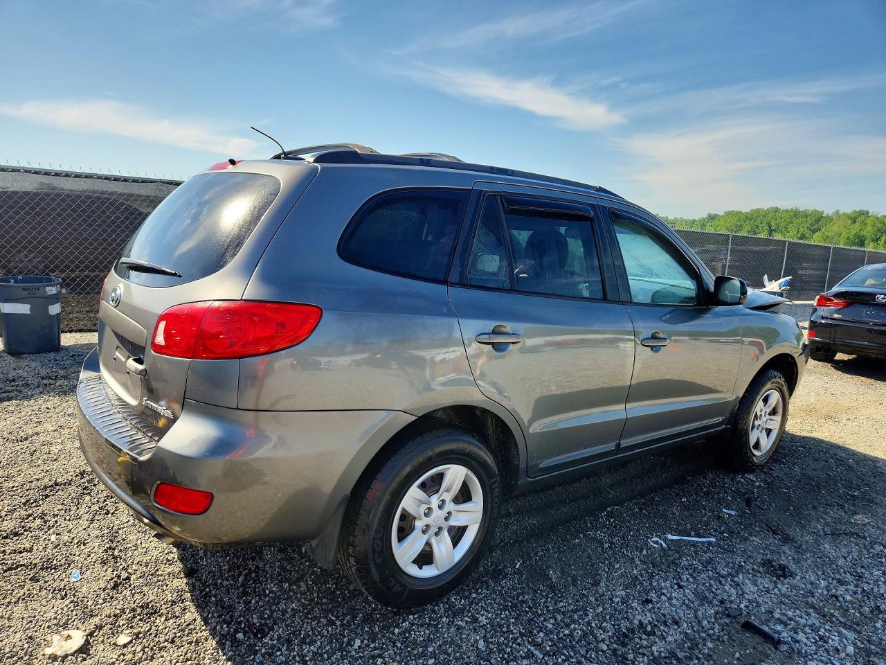 2009 Hyundai Santa Fe Gls - Image 3