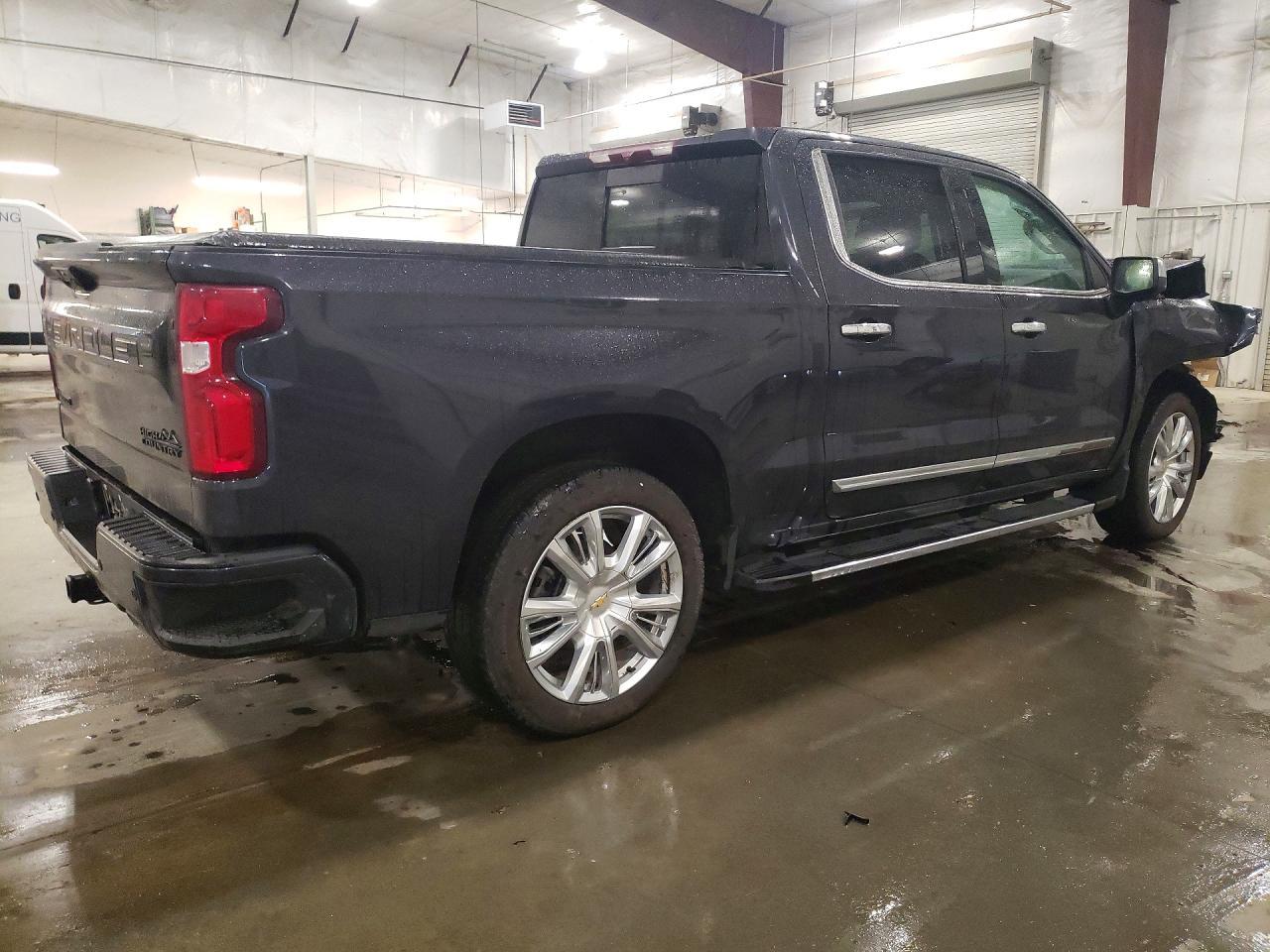 2022 Chevrolet Silverado K1500 High Country - Фото 3
