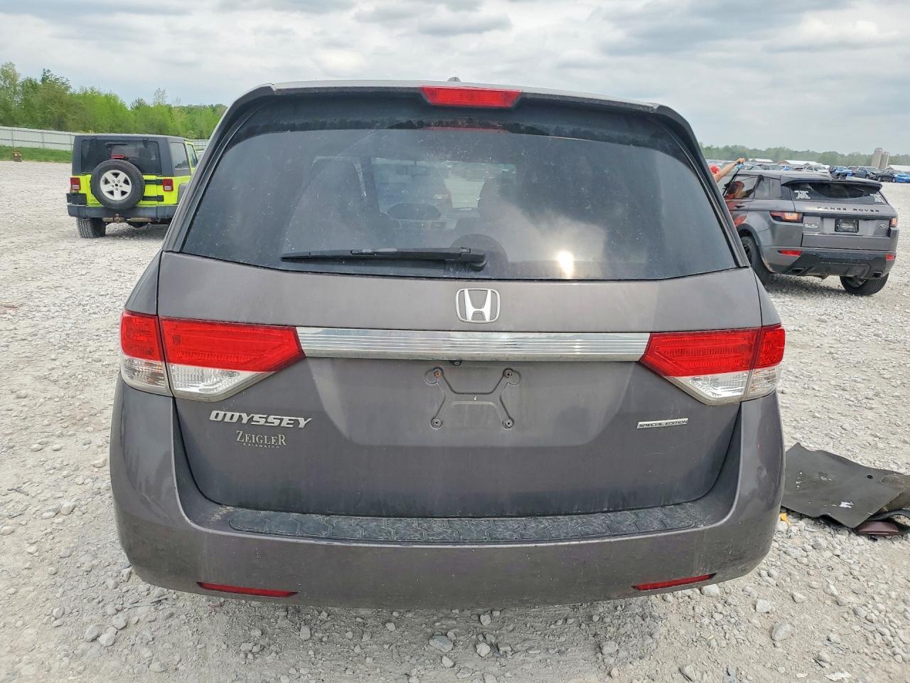 2016 Honda Odyssey Se - Фото 6