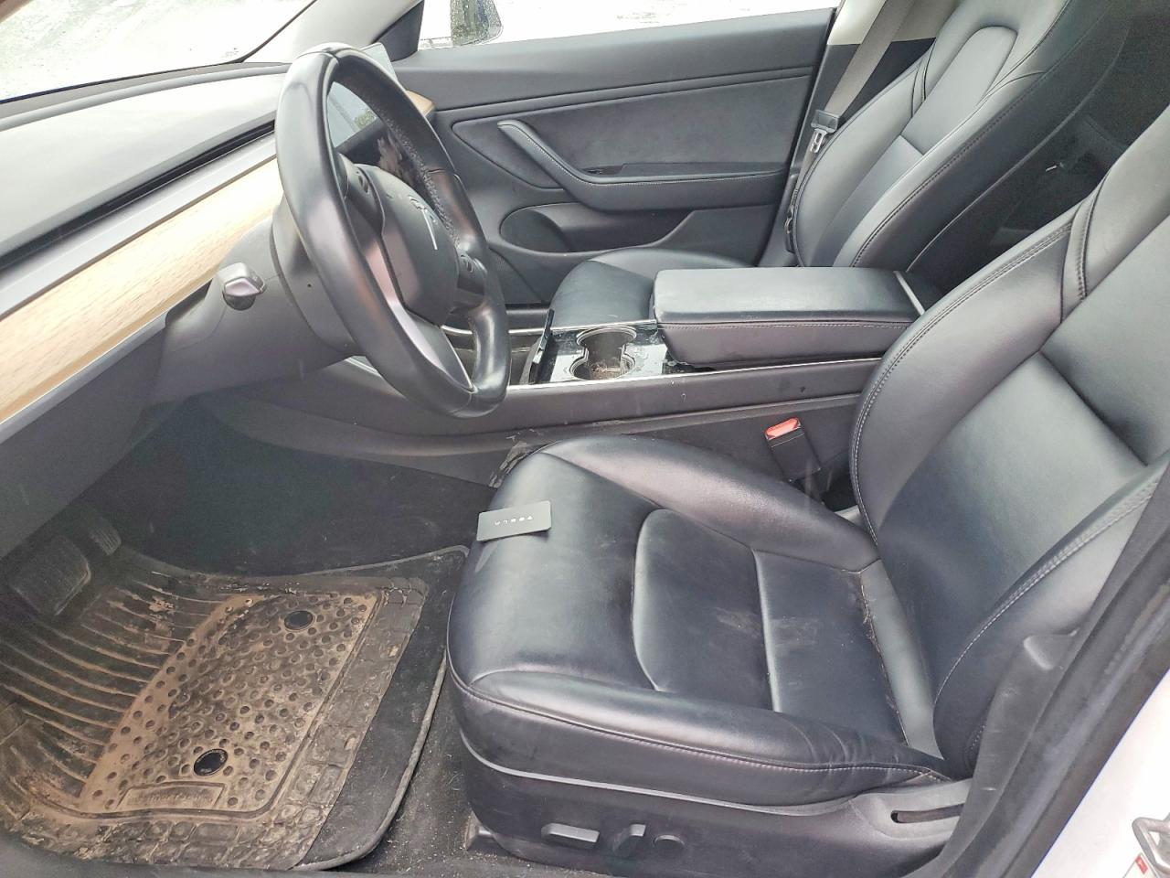 2018 Tesla Model 3 - Image 7