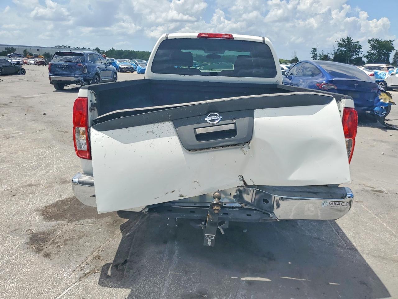 2016 Nissan Frontier S - Фото 6