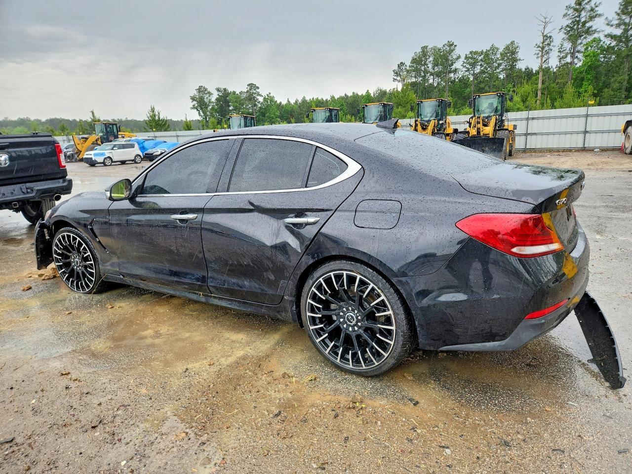 2019 Genesis G70 2.0T Advanced - Фото 2