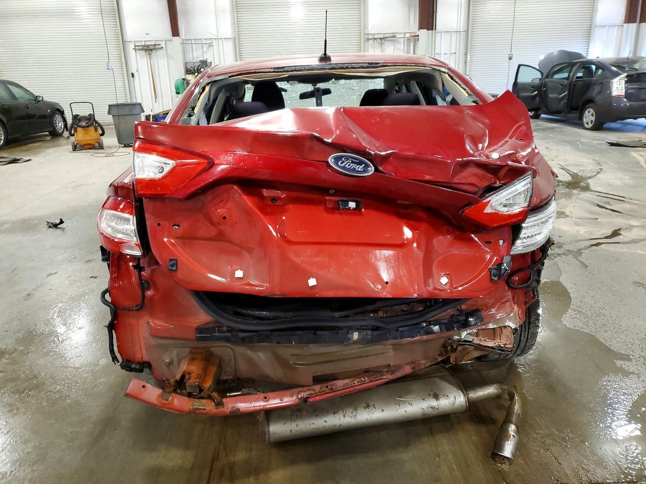 2013 Ford Fusion Se - Фото 6