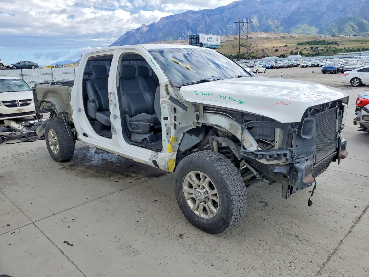 2017 Ram 2500 Laramie - Image 4