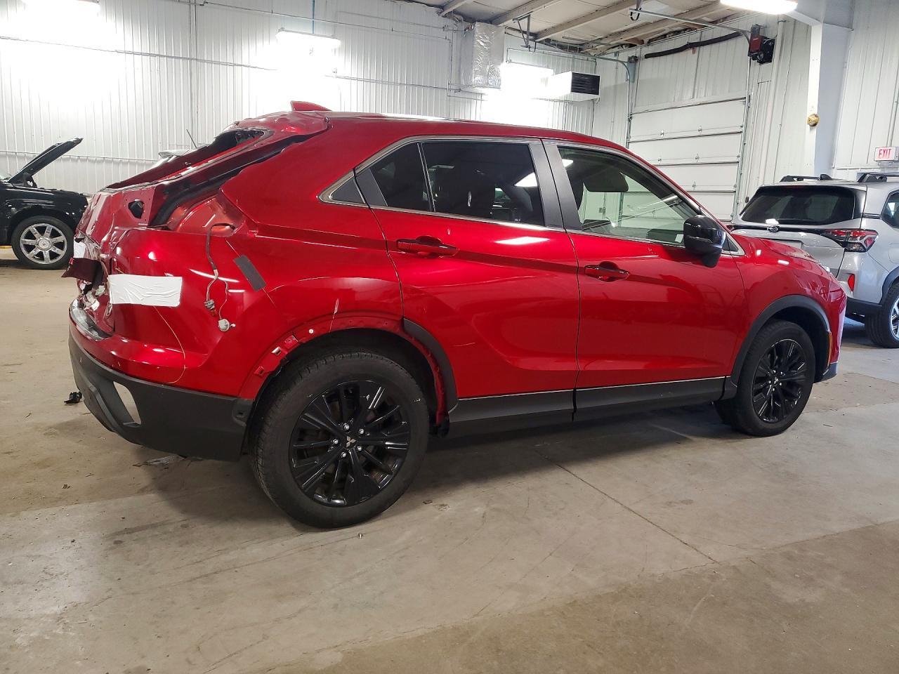 2022 Mitsubishi Eclipse Cross Le - Фото 3