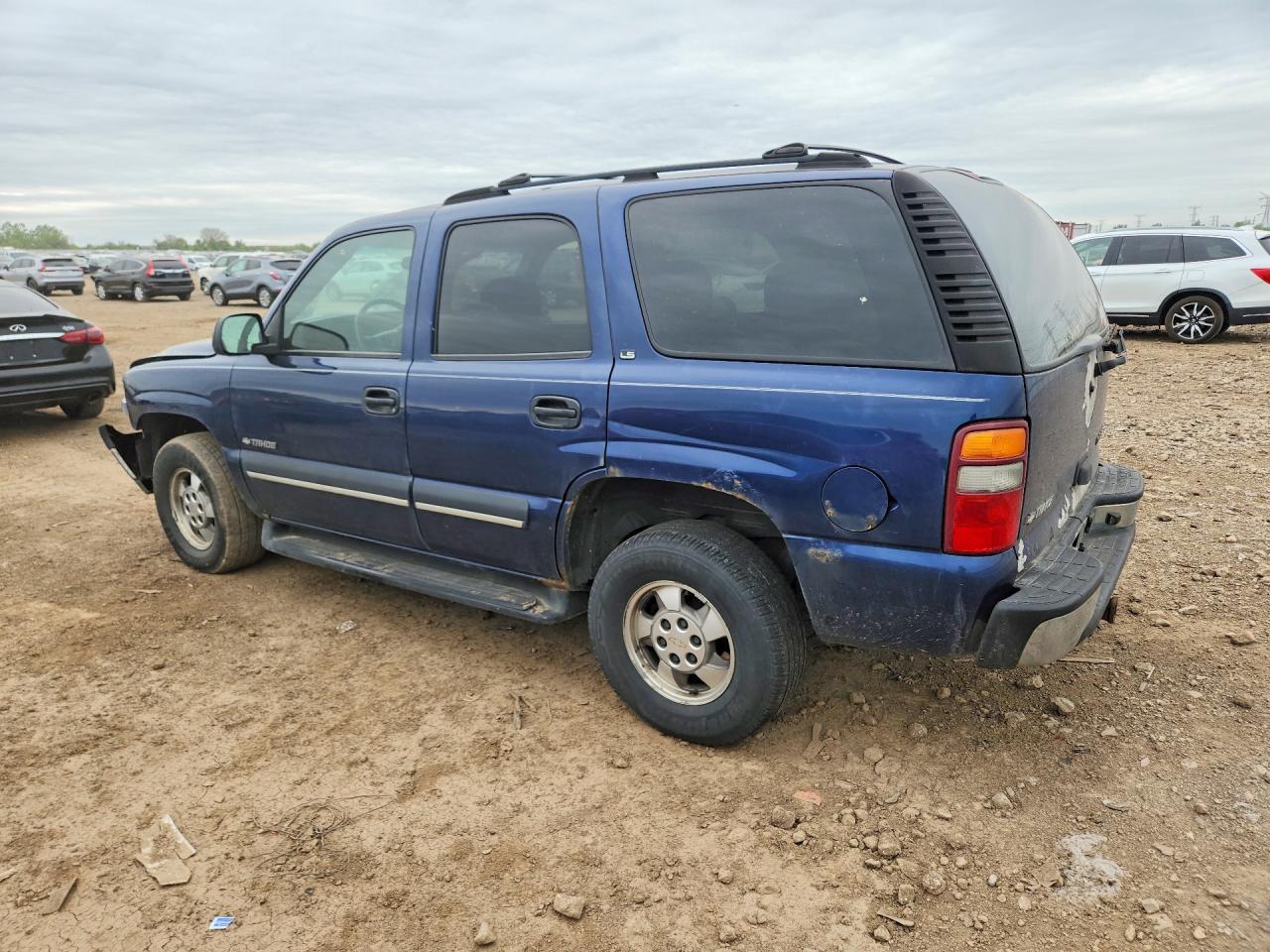 2002 Chevrolet Tahoe K1500 - Image 2