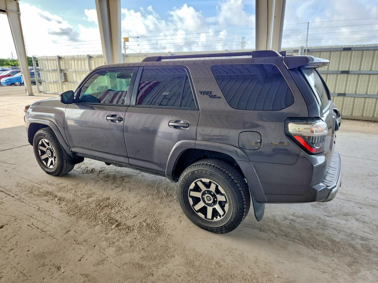 2023 Toyota 4Runner Trd Off-Road Premium - Image 2
