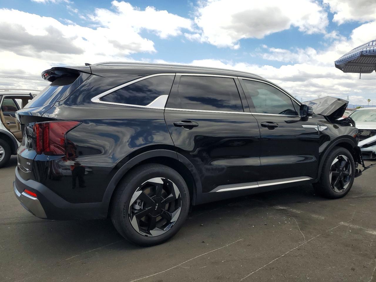 2025 Kia Sorento Ex - Image 3