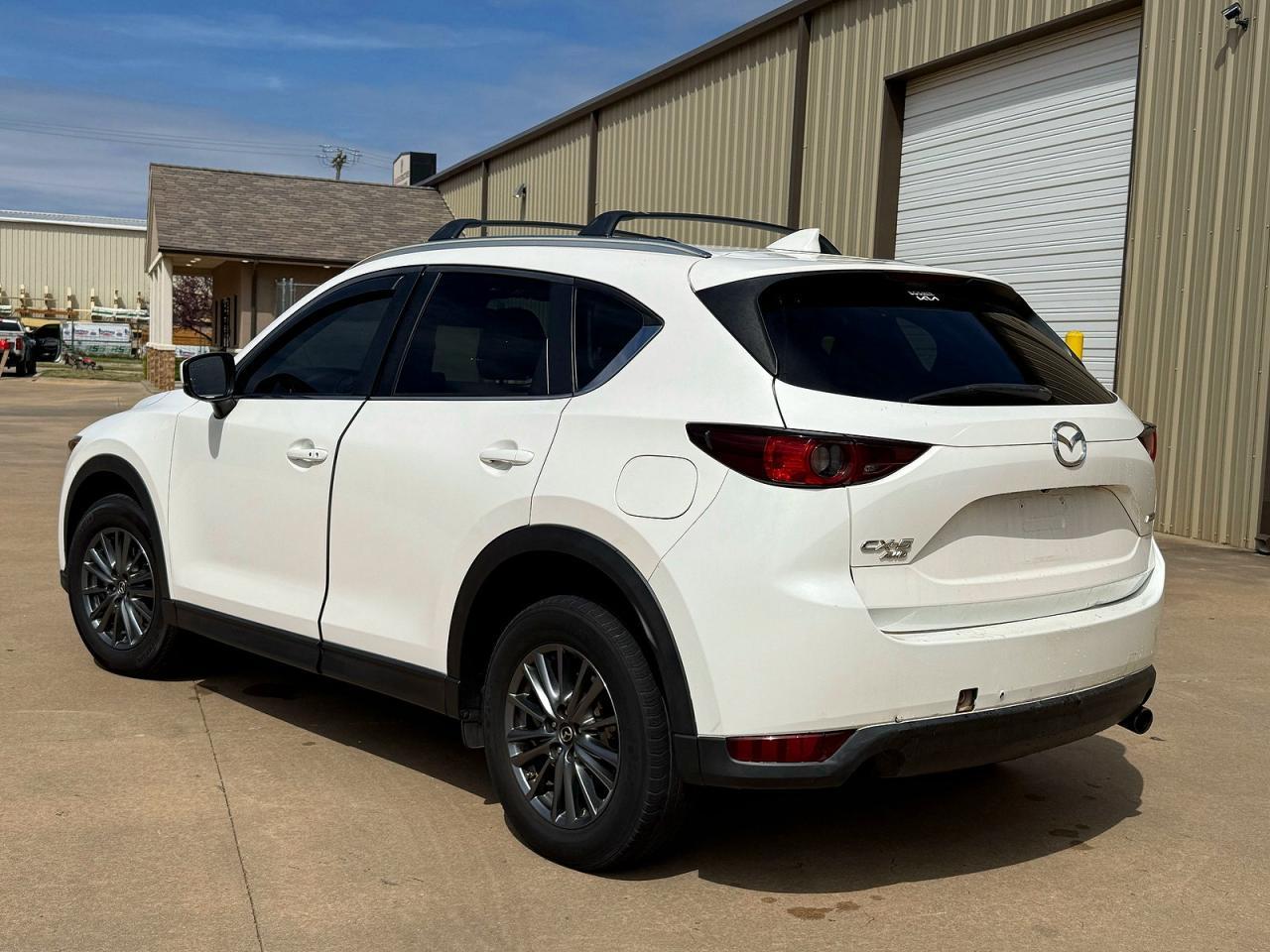 2017 Mazda Cx-5 Touring - Image 3