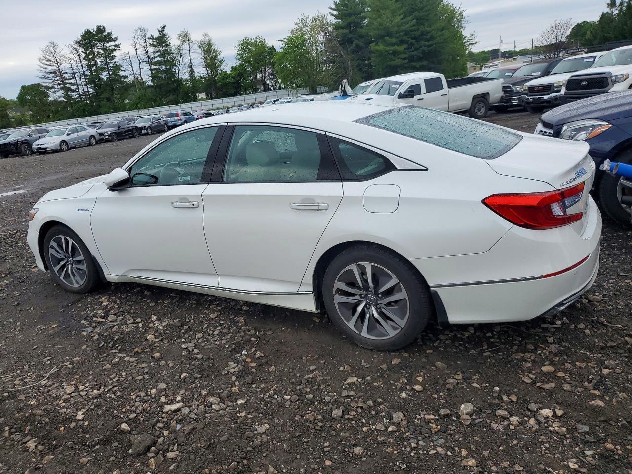 2020 Honda Accord Touring Hybrid - Image 2