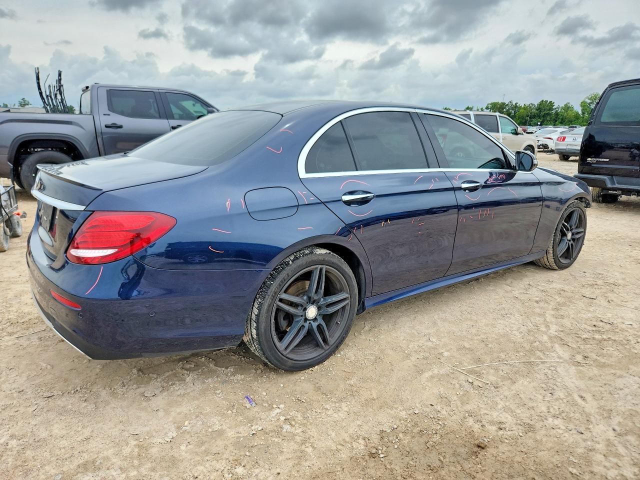 2017 Mercedes-Benz E 300 4Matic - Image 3