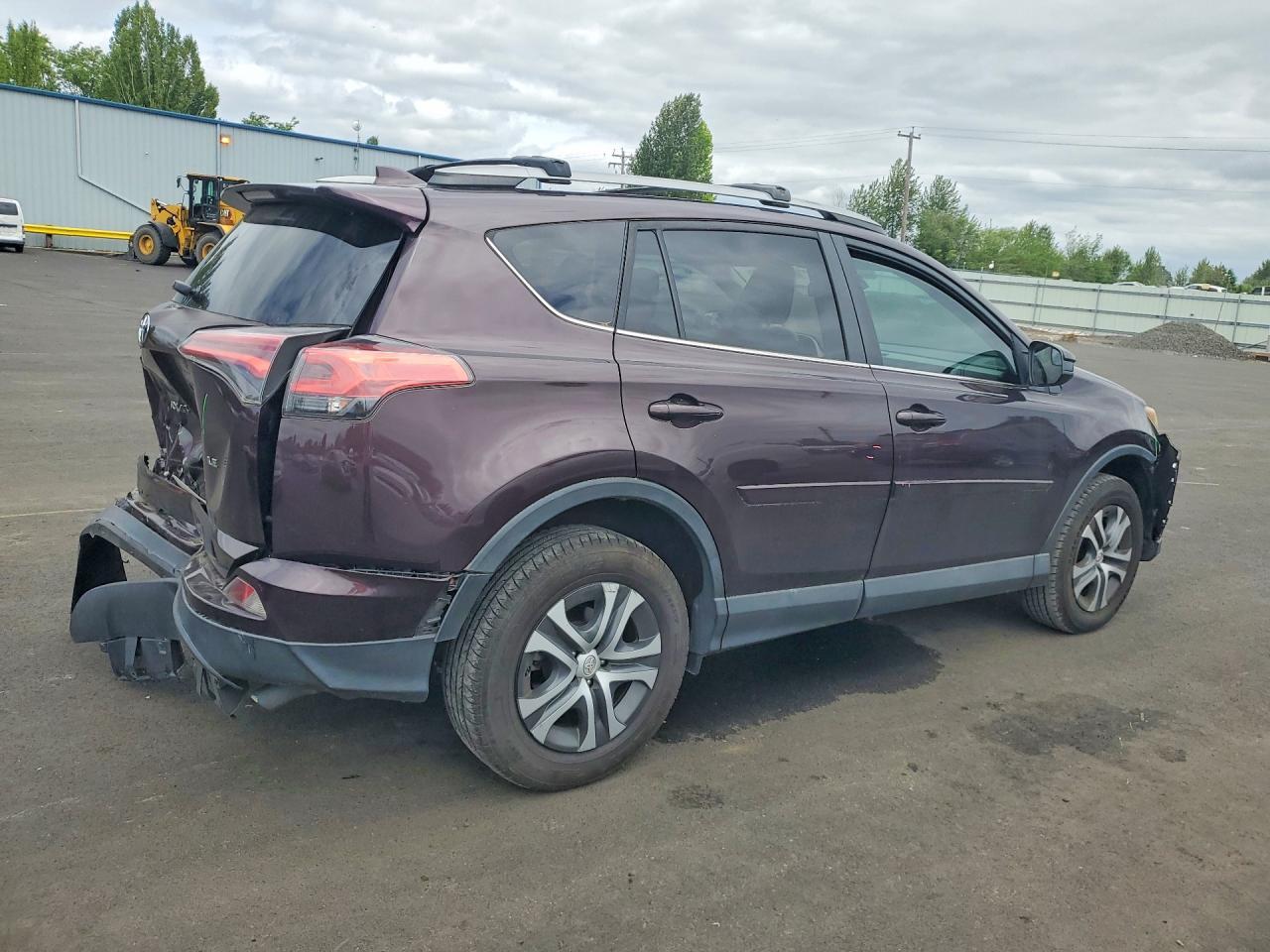 2017 Toyota Rav4 Le - Фото 3