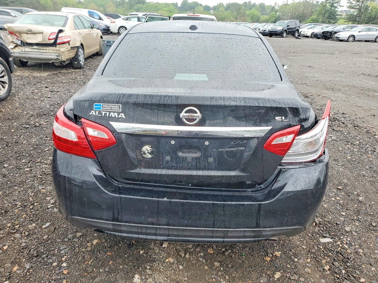 2017 Niss Altima 2.5 - Image 6
