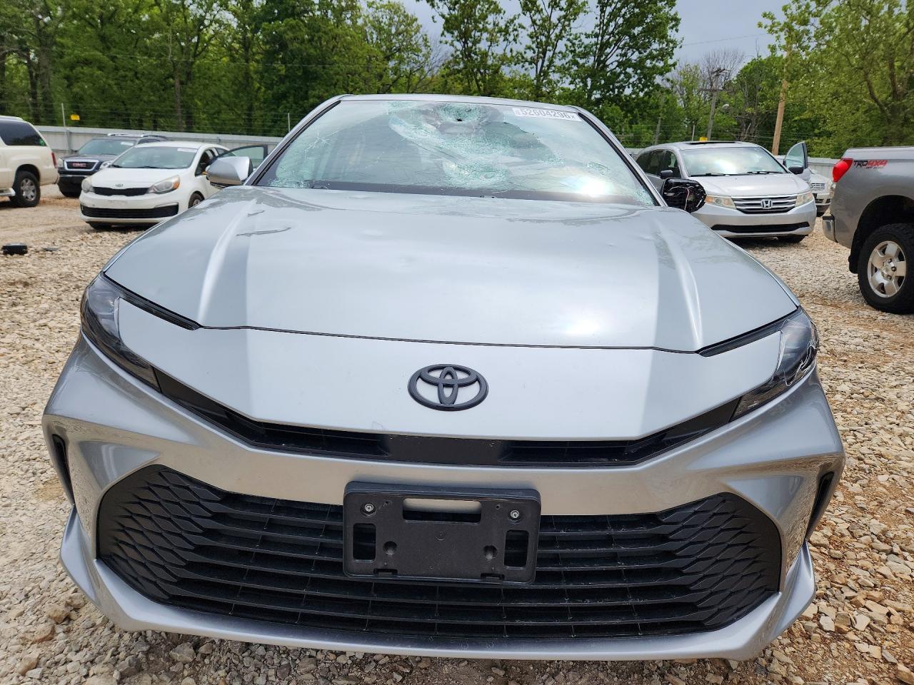 2025 Toyota Camry Le - Image 5