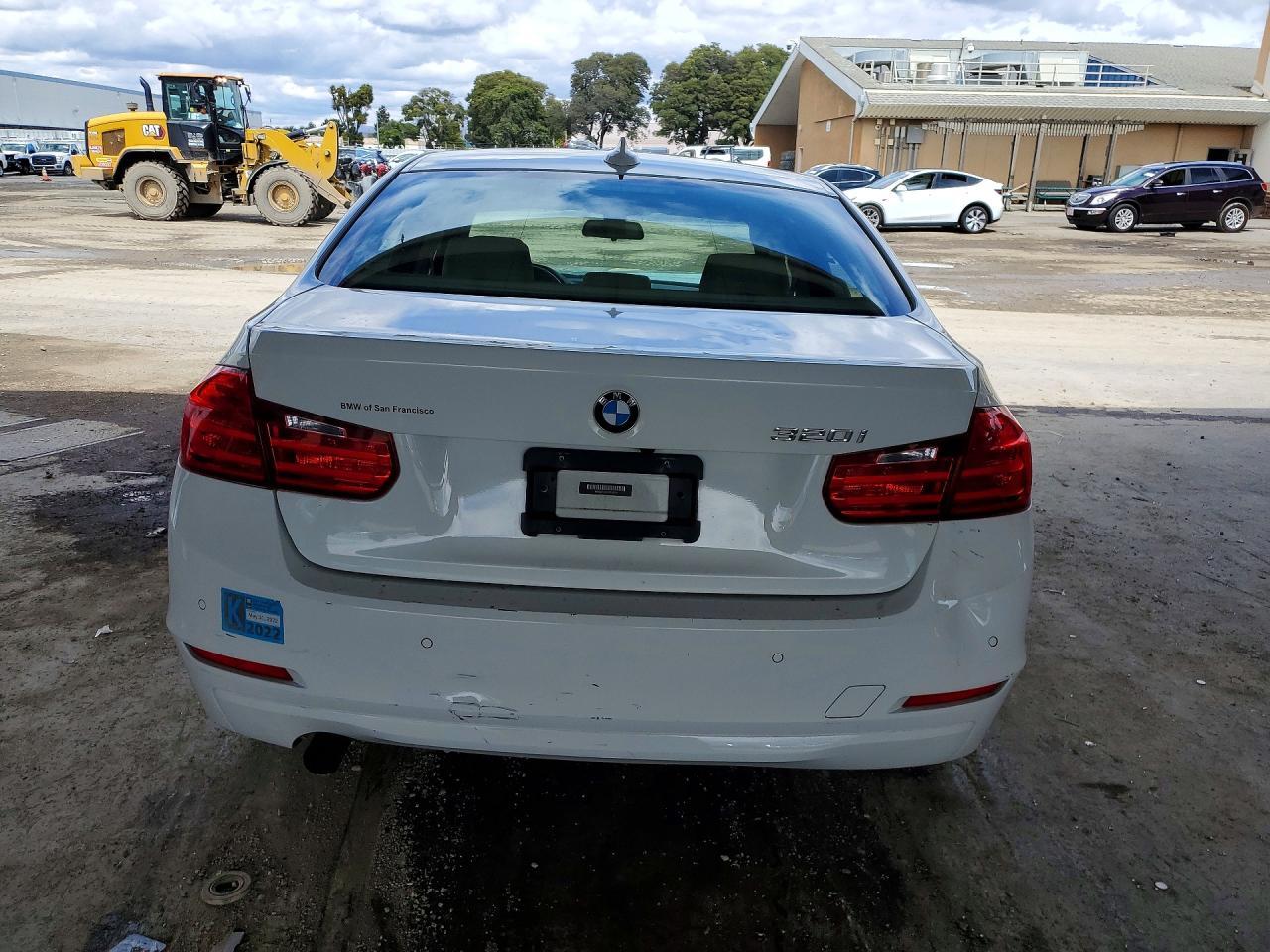 2015 BMW 320 I - Фото 6