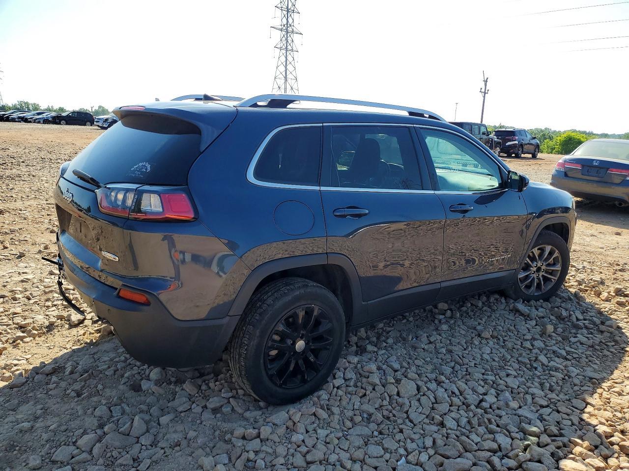 2021 Jeep Cherokee Latitude Plus - Image 3