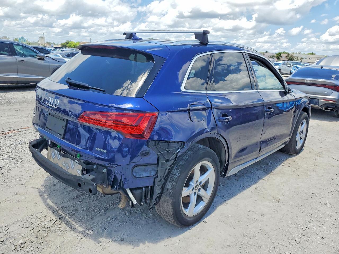 2021 Audi Q5 Premium - Фото 3