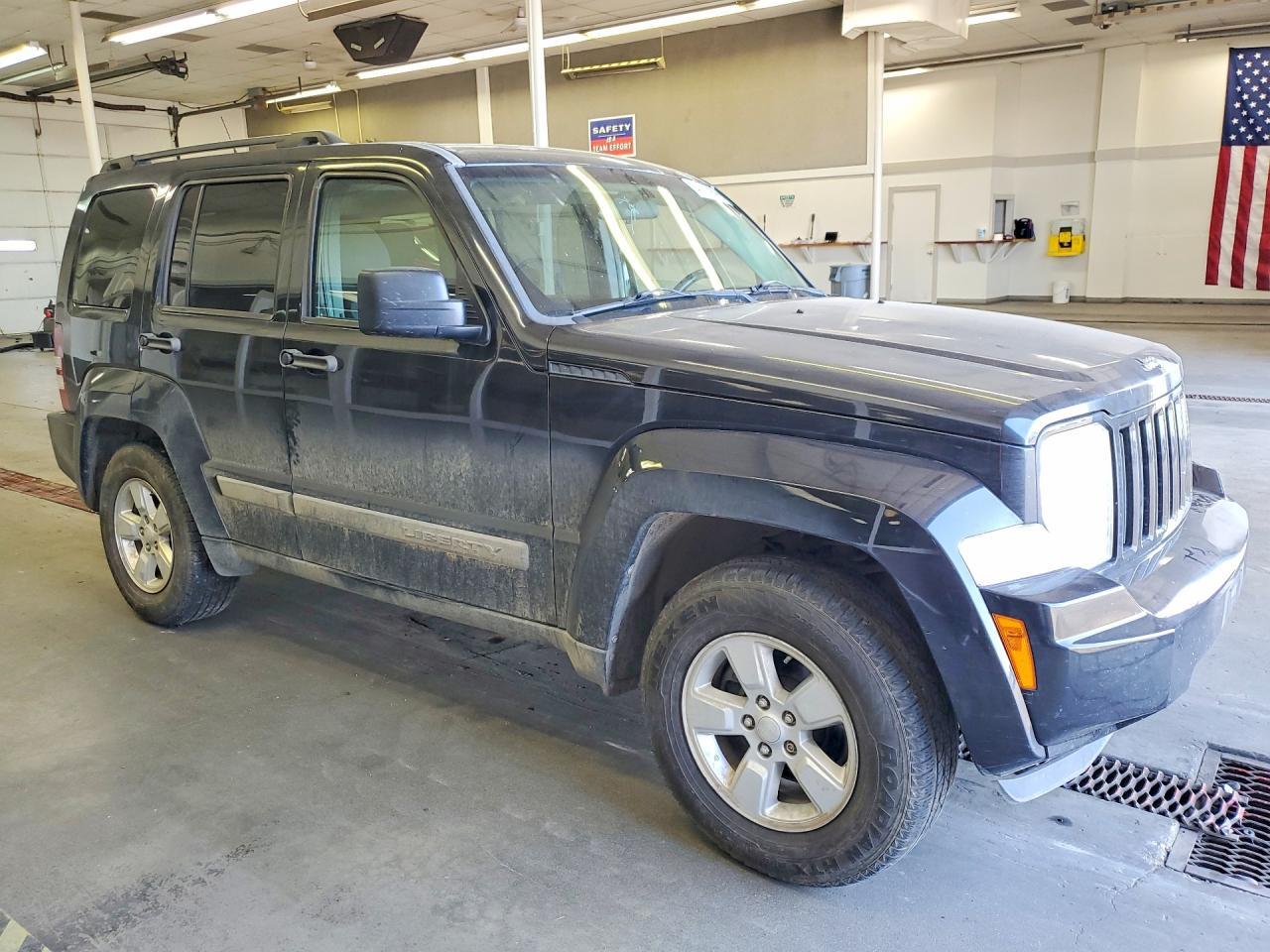 2011 Jeep Liberty Sport - Фото 4