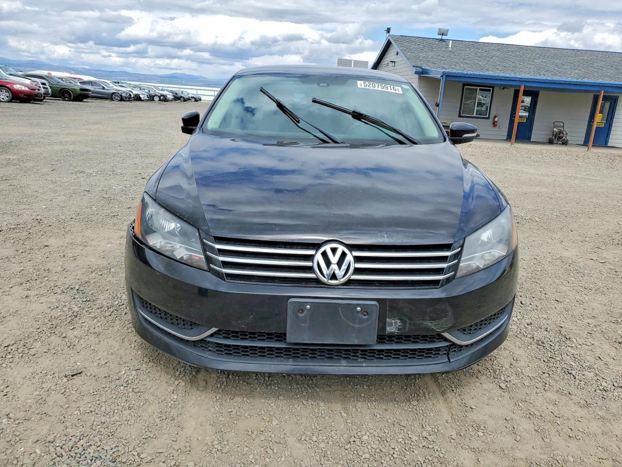 2013 Volkswagen Passat S - Image 5
