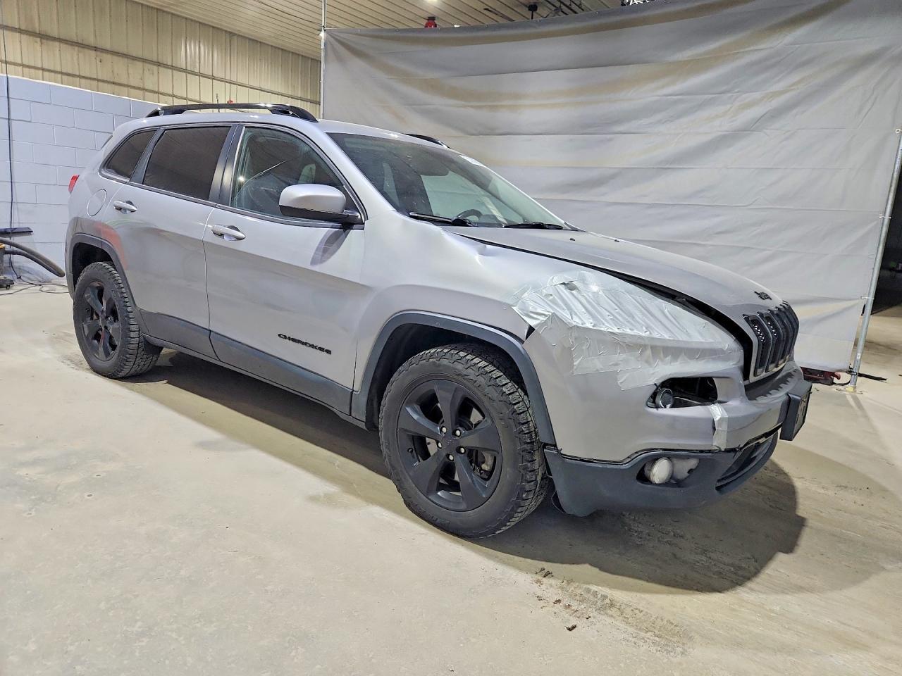 2016 Jeep Cherokee Latitude - Фото 4