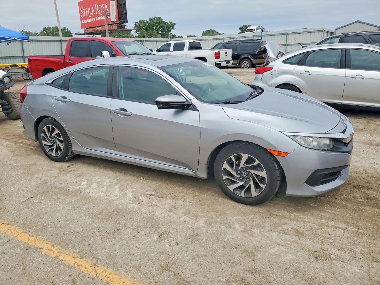 2017 Honda Civic Ex - Image 4