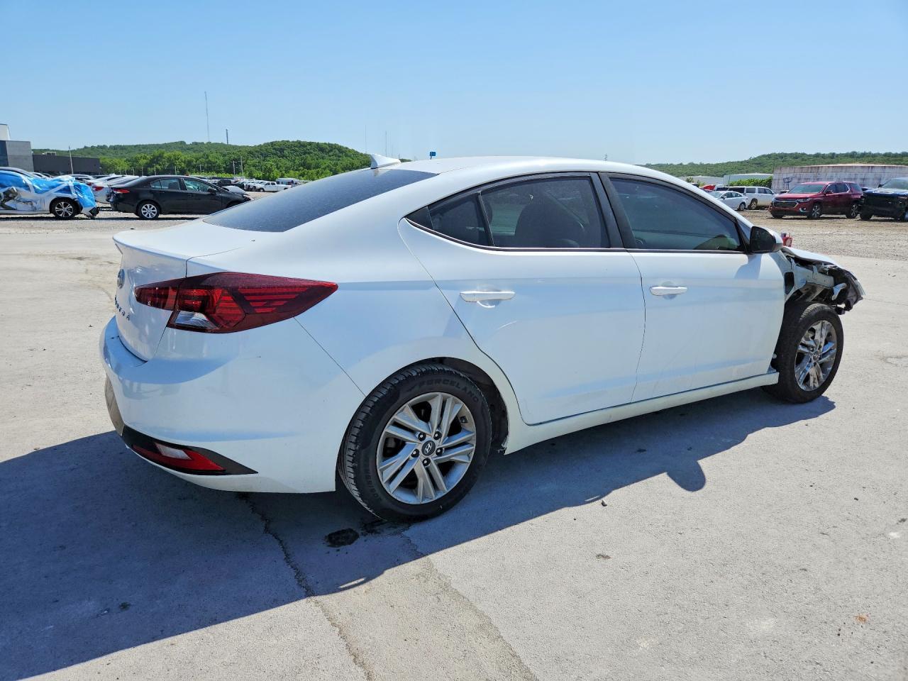 2020 Hyundai Elantra Sel - Image 3