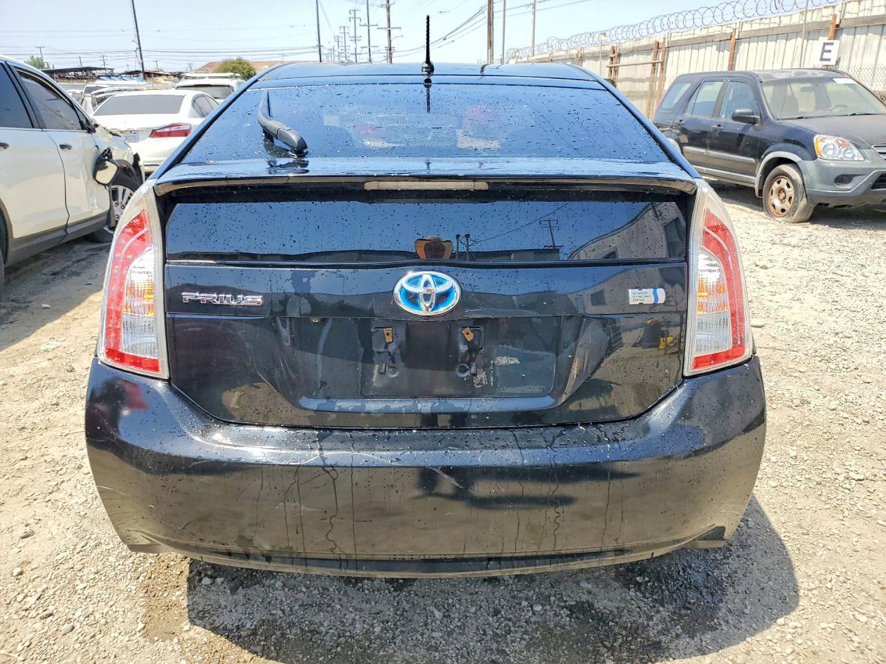 2015 Toyota Prius Two - Image 6