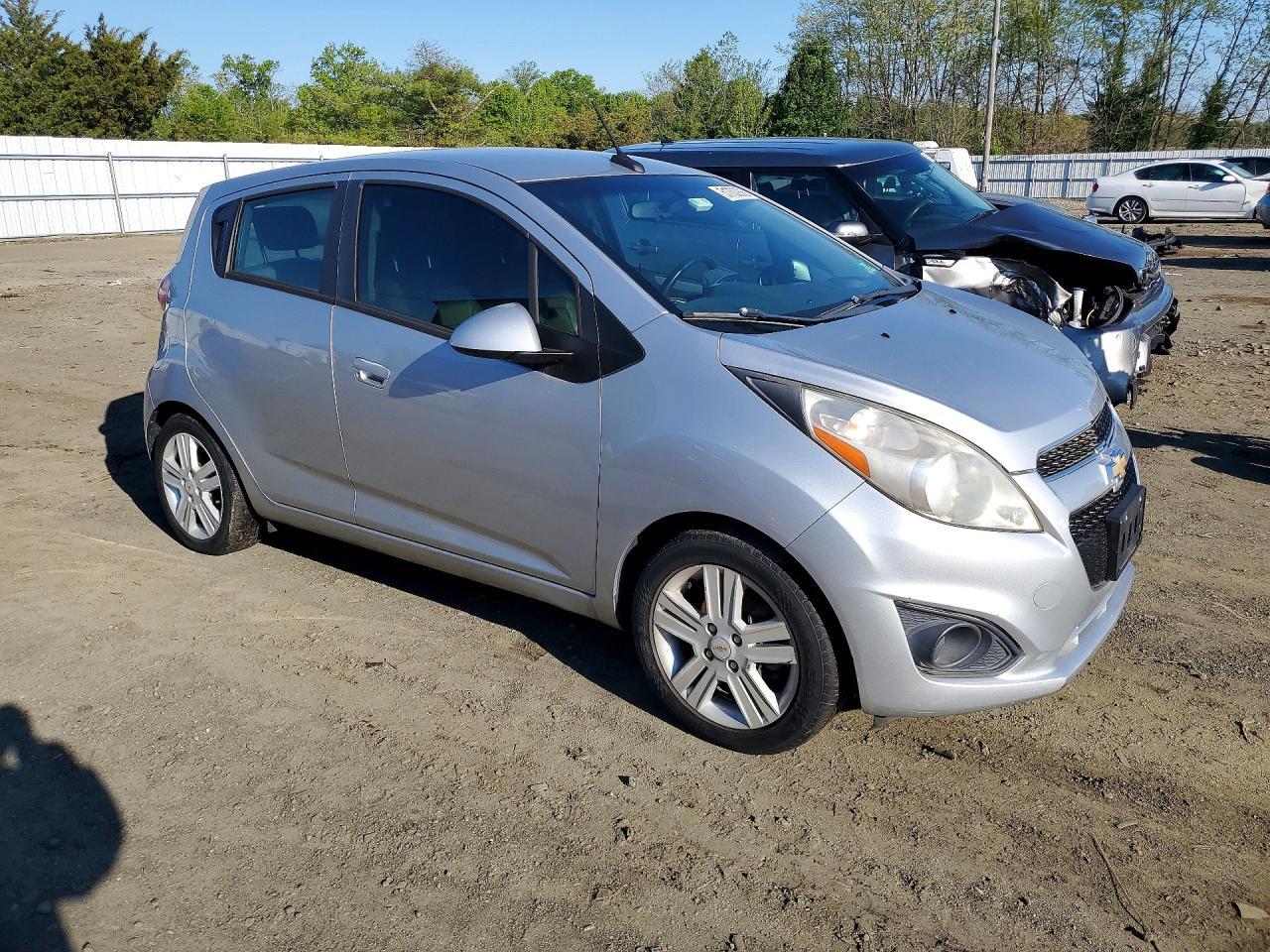 2014 Chevrolet Spark - Фото 4