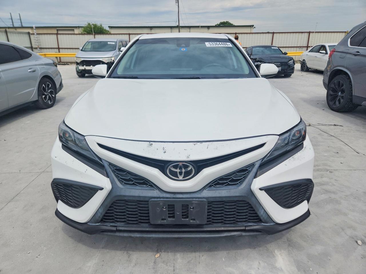 2021 Toyota Camry - Фото 5