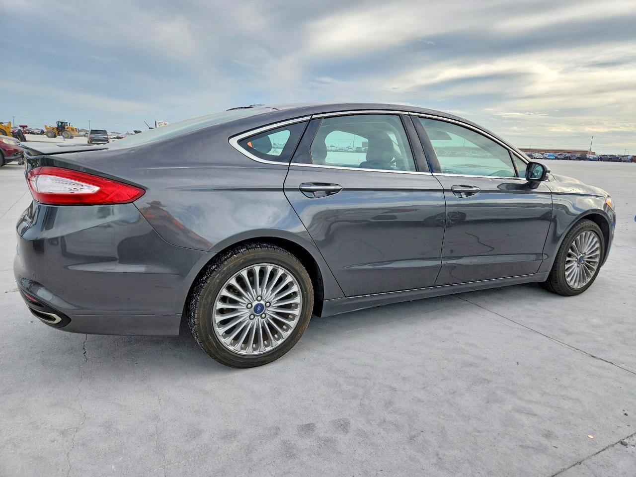 2016 Ford Fusion Titanium - Фото 3